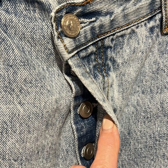 Princess Polly High Rise Asymmetrical Button Fly Light Wash Loose Fit Jeans Sz 8 - Picture 4 of 11